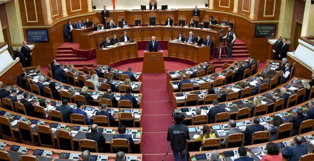 Kuvendi miratoi me 74 vota pro projektin per Portin Turistik te Durresit